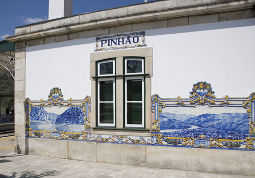 Pinhao casa colorata Portogallo 